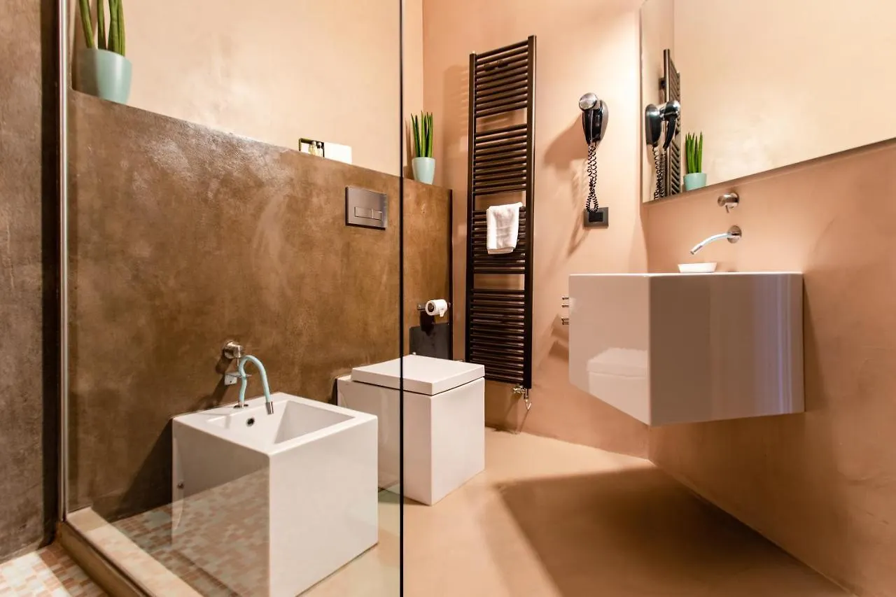 Suite Porta Nuova Self Check-In Parking Request Verona 0*,